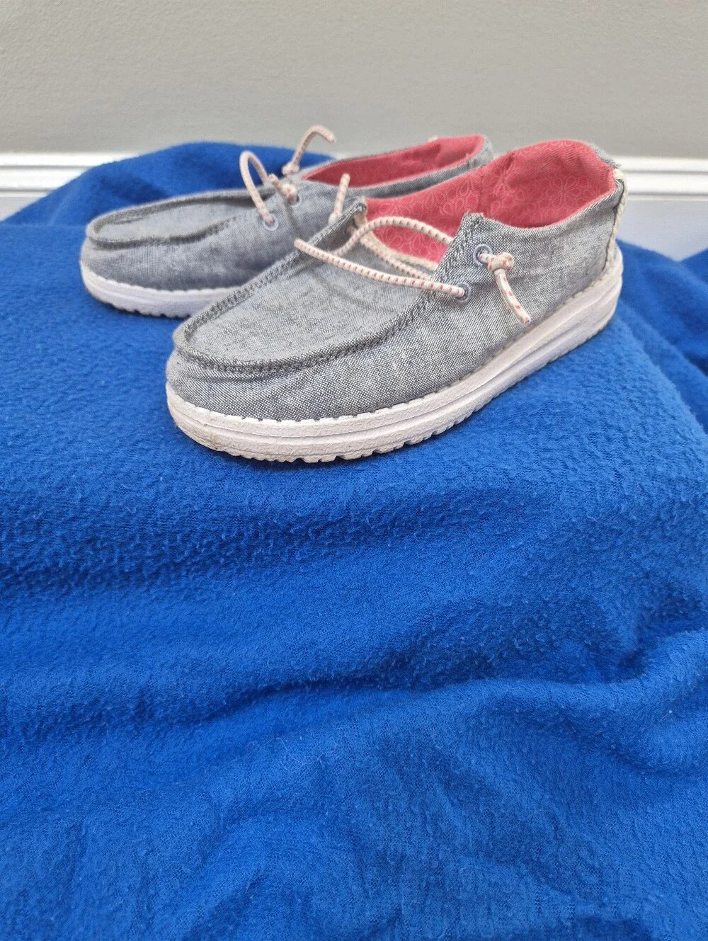 Hey Dude Wendy Chambray Youth Size 12 Kids Grey Pink Chambray EUC